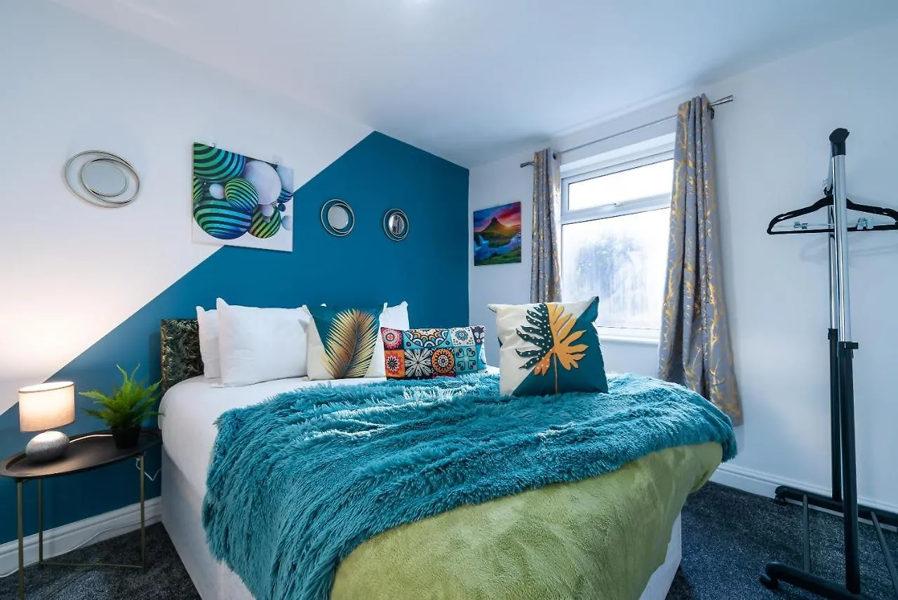 Jesouth Homey 5 Bedrooms 9 Beds - Contractors - Leisure - Central Location Kingston upon Hull 0*,  Royaume-Uni