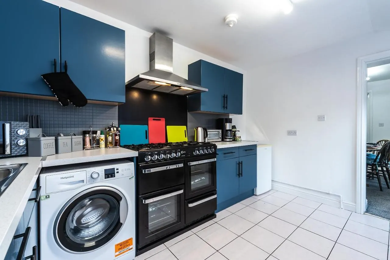 Hébergement de vacances Jesouth Homey 5 Bedrooms 9 Beds - Contractors - Leisure - Central Location Kingston upon Hull
