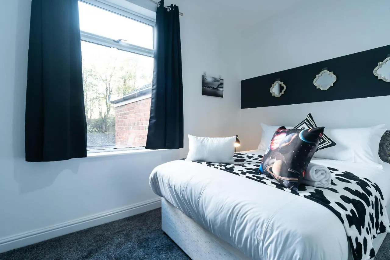 Jesouth Homey 5 Bedrooms 9 Beds - Contractors - Leisure - Central Location Kingston upon Hull 0*,